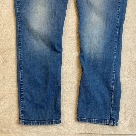Levis Womans Jeans Size 18W 34x32 Distressed Blue Denim Comfortable Mid Rise - Picture 7 of 16